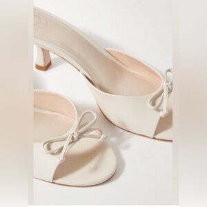 Porte & Paire Bow Detailed Mules (100% Calf Leather)